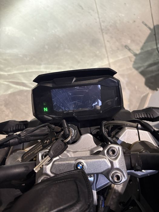 BMW G310R - 2025