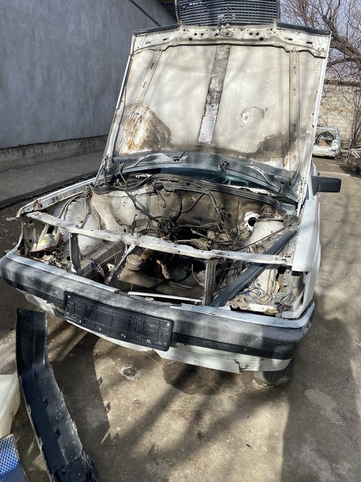 Мерс 190 на разборе