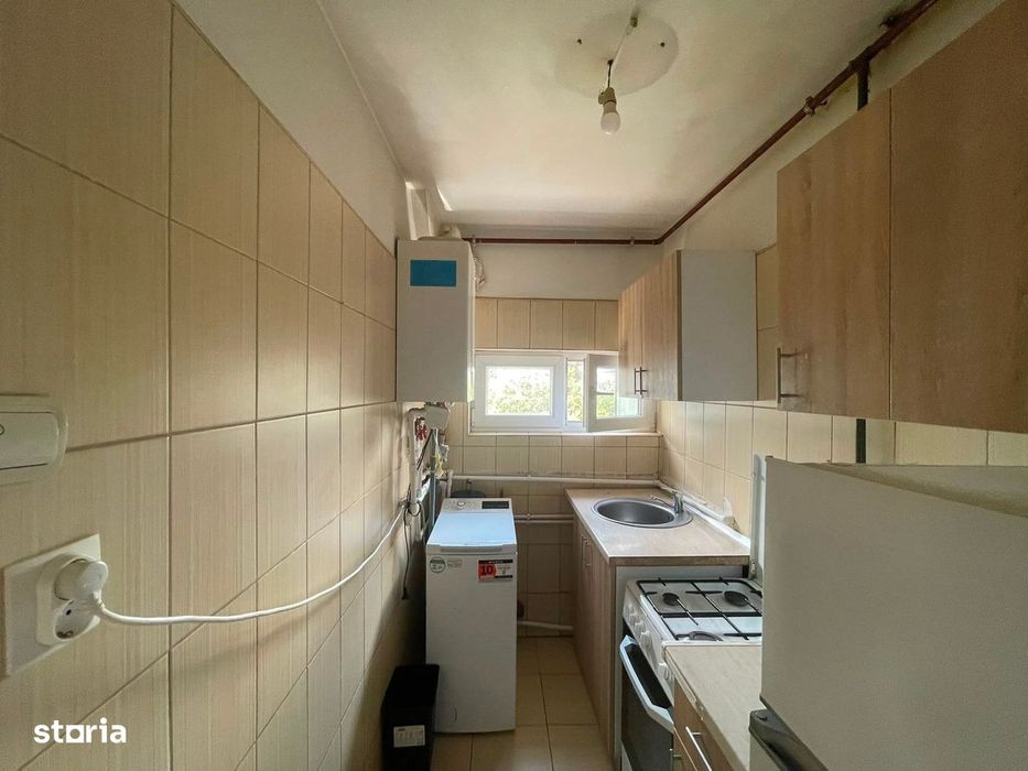 Apartament 2 camere semidecomandat, 40 mp, zona Romană/Victoriei V21
