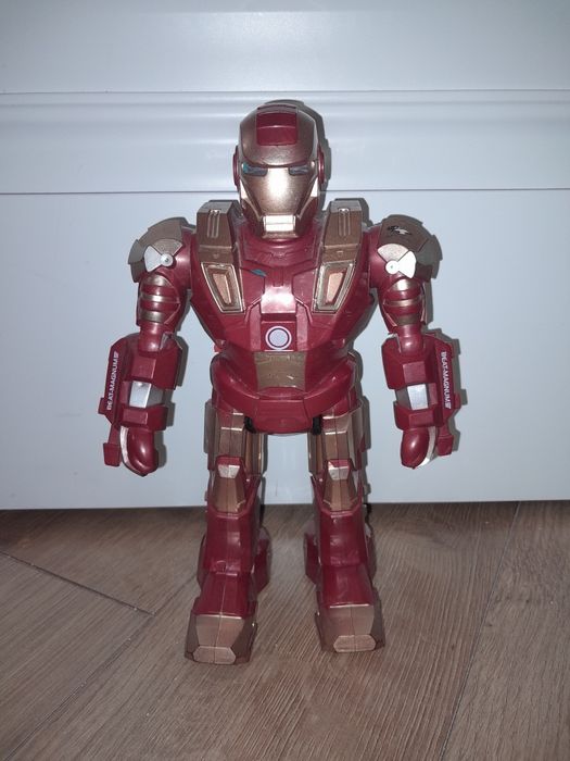 Полицейская машина робот трансформер