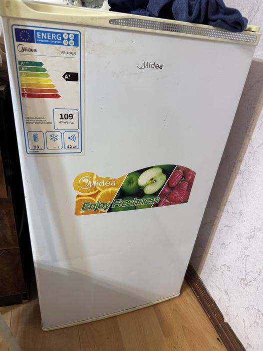 Холодильник Midea