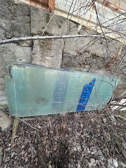 Продам Коленное стекло