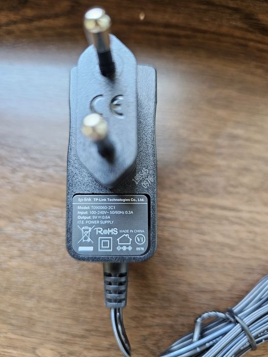 TP-Link blok pitaniya (adapter) sotiladi