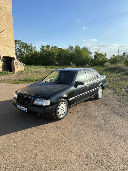 Mercedes-Benz W202