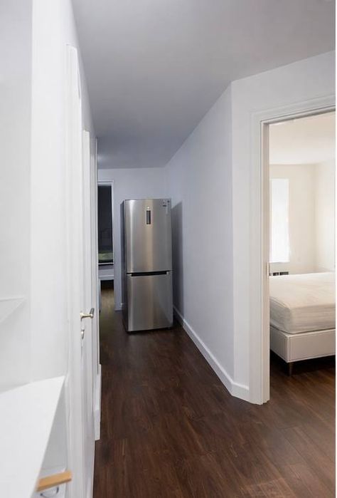 Срочно  Продаётся  Космонавте 1/3/5 с мебелью техникой евро ремонт !