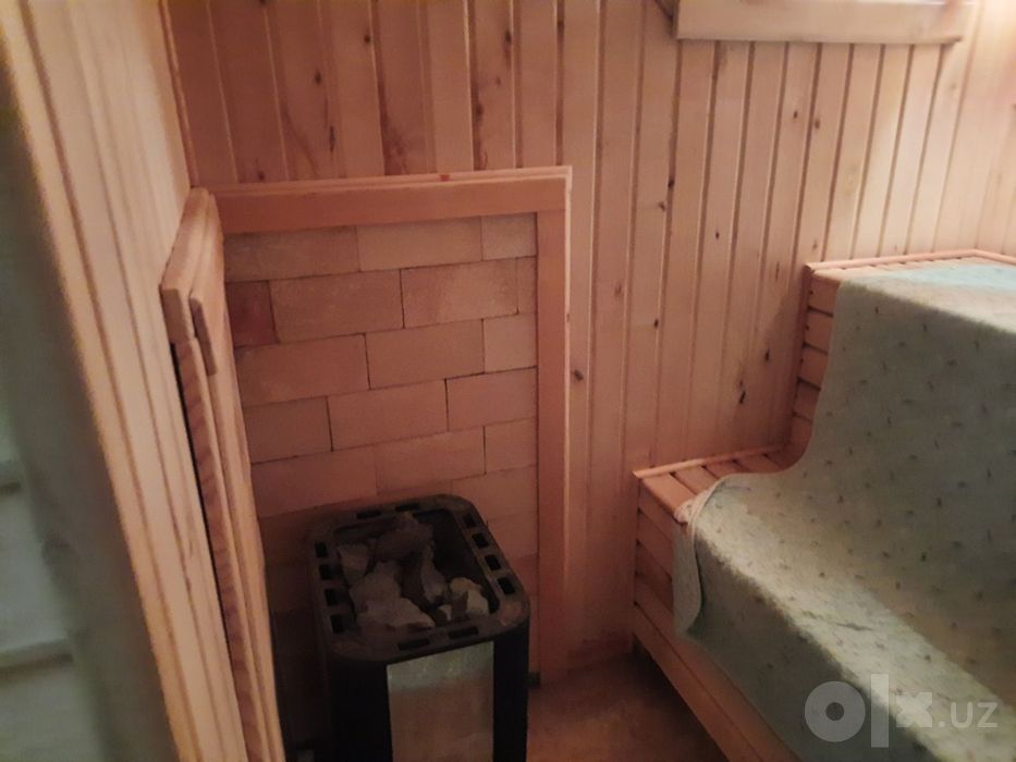 Bo'stonliqda dacha sotiladiБўстонлиқда дача сотилади.Tayyor biznes uy