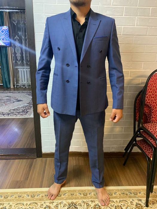 Продам костюм мужской