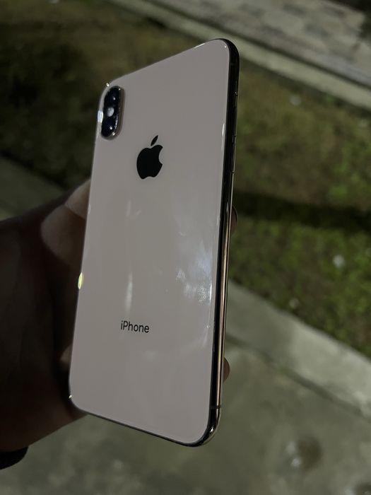Iphone XS 64 gb ideal karobkasi bor