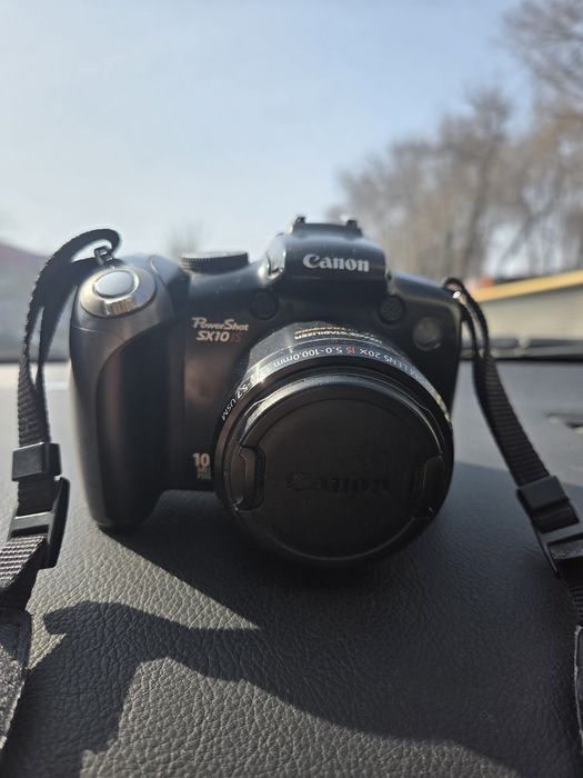 Canon Power Shot sx10 is