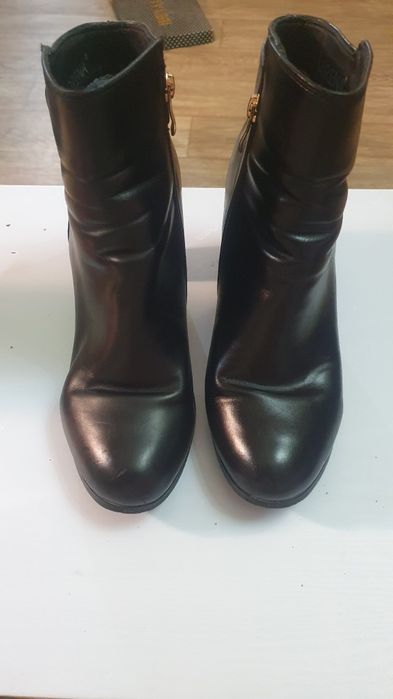 Женские полусапожки