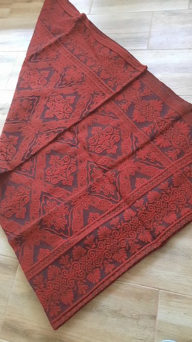 Вълнени килими нови