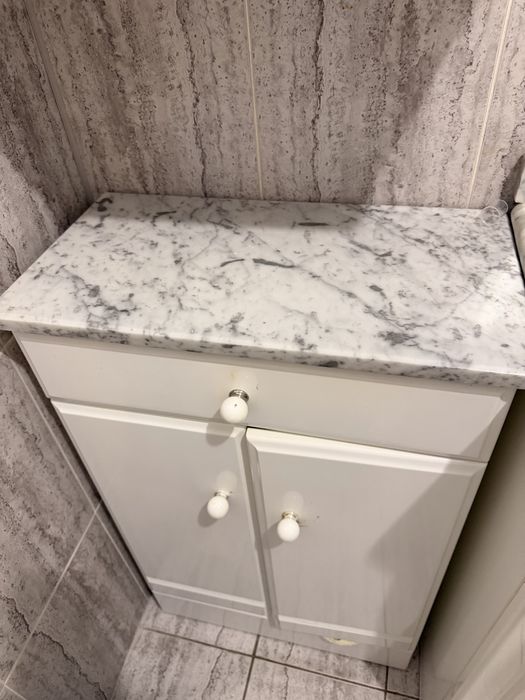 Продам шкафв в санузел