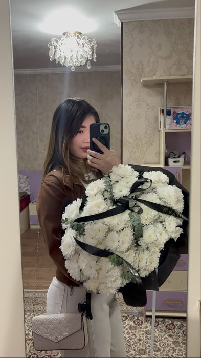 гүл сатылады, келісім бар, әлі солмаған, 13 мыңға