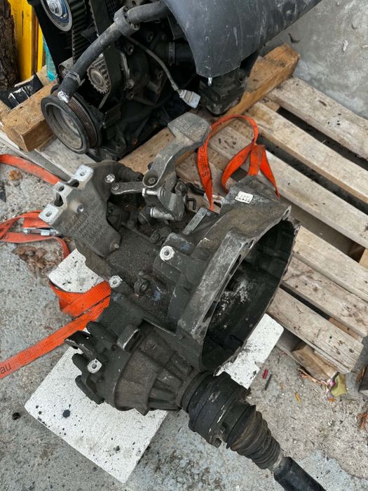 Motor disponibil