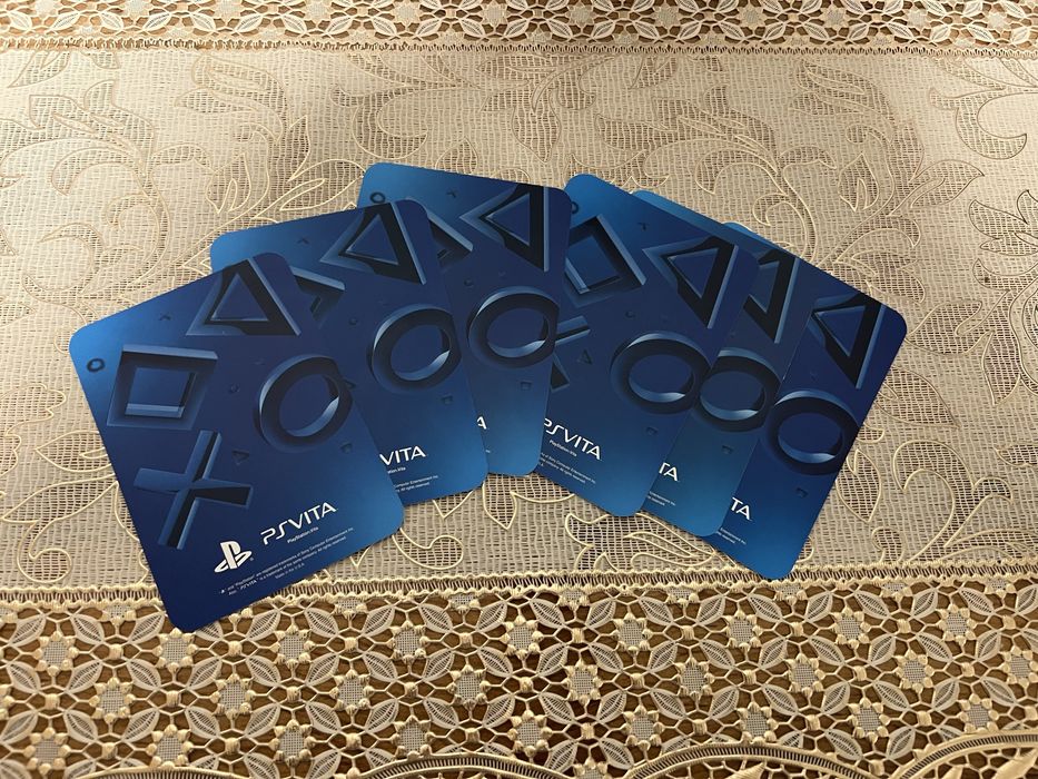 Картриджи ps vita и AR карточки