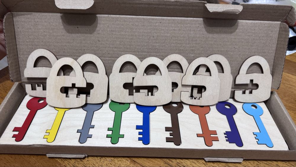 Продам развивающие игрушки