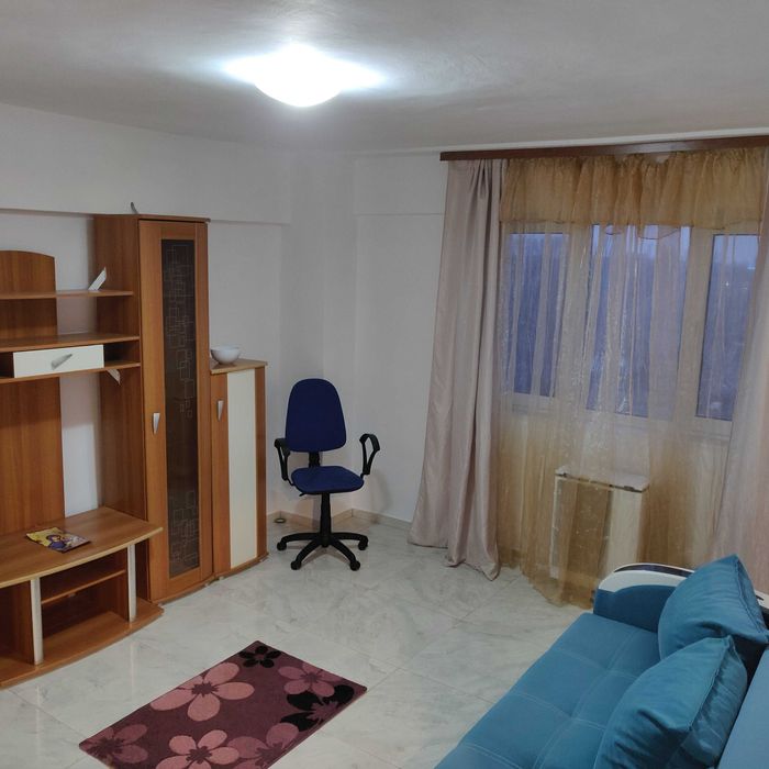 Inchiriez garsoniera langa liceul sanitar