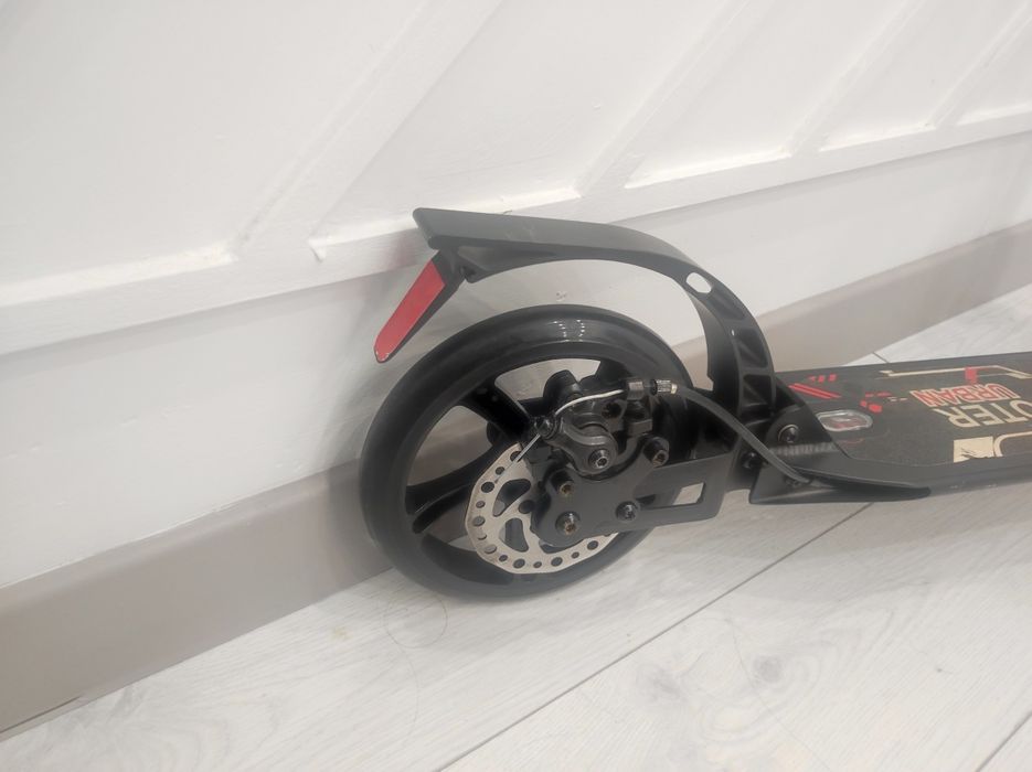 Продам самокат Urban Scooter 116D