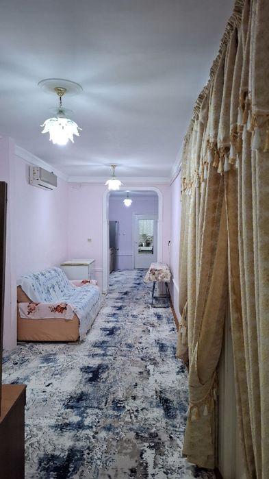 Уй сотилади ! Мирзаобод 1 ойлик часть ёнида 4 хонали уй сотилади