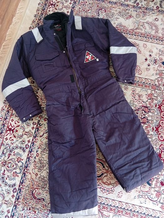 Спецодежда сатылады.