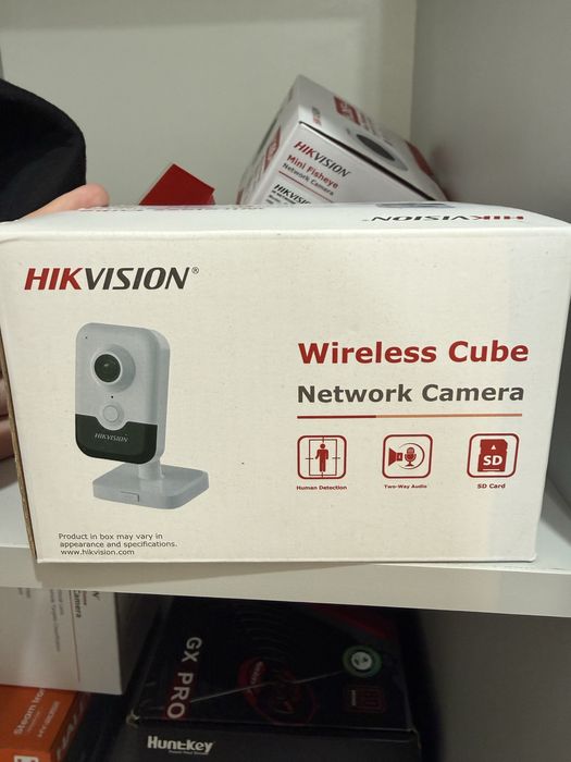 Камера DS-2CD2443G2-IW