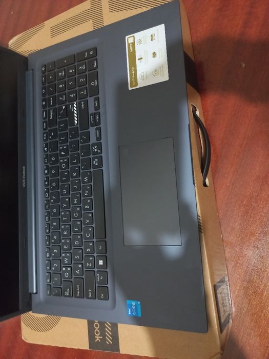 Asus vivobook noutbuk