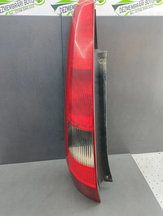 Lampa / Tripla stop stanga pe aripa 2S61-13N004 DEFECT Ford Fiesta