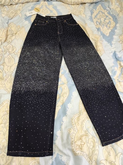 Blugi cu pietre baloon fit