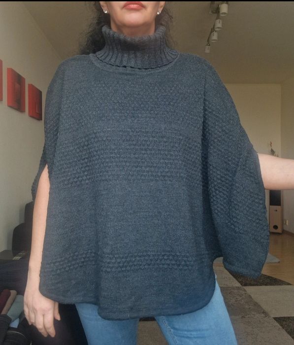 Poncho tricotat gros, 50% lână, SibinLinnebjerg