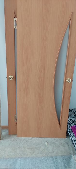 Продам 4 шт межкомнатные двери