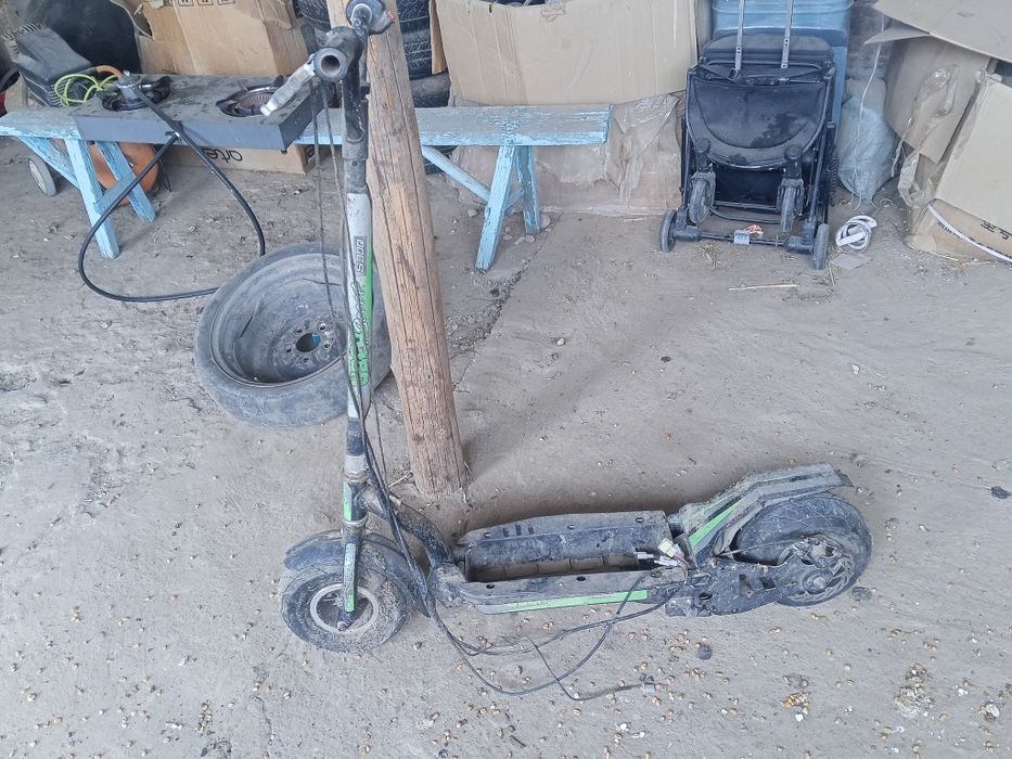 Электрасамакат uber scoot s300