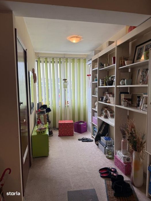Spatiu comercial, 840 mp utili, zona Brestei