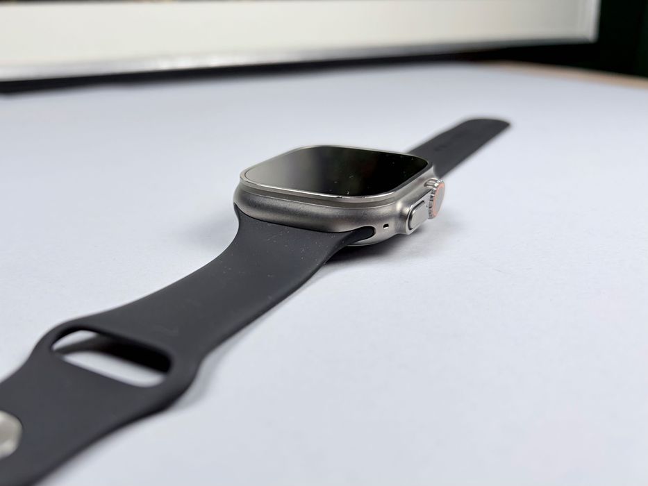 Apple Watch Ultra 1st Gen, 49mm, Titanium, GPS + Cellular, 86% батерия, оригинална каишка и зарядно
