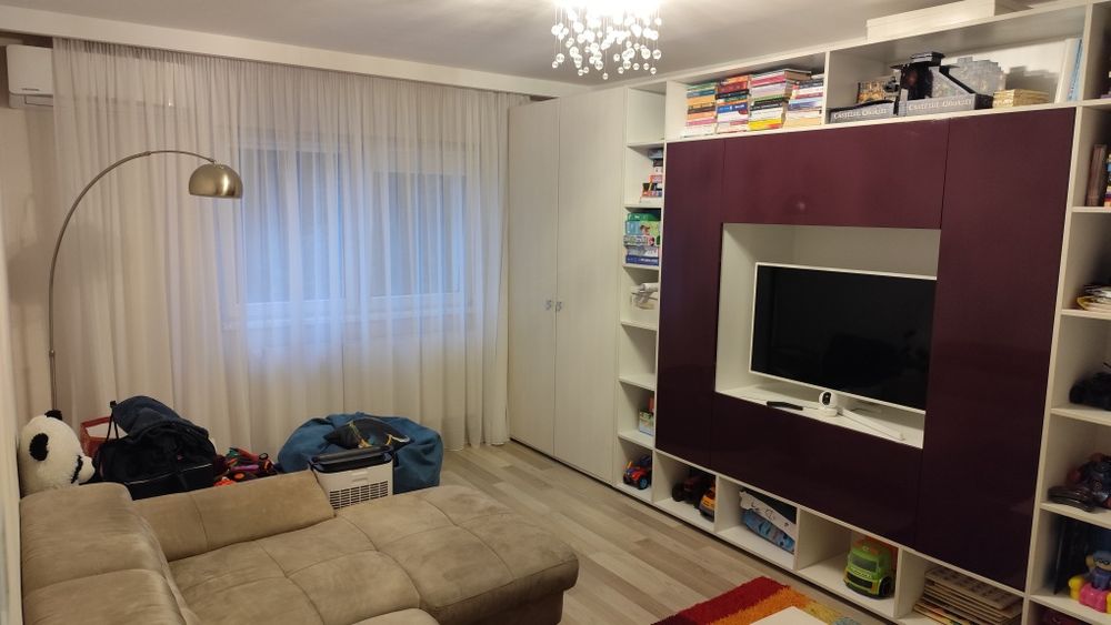 Apartament 2 camere decomandate