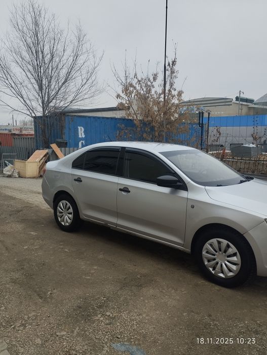 Продам skoda продам