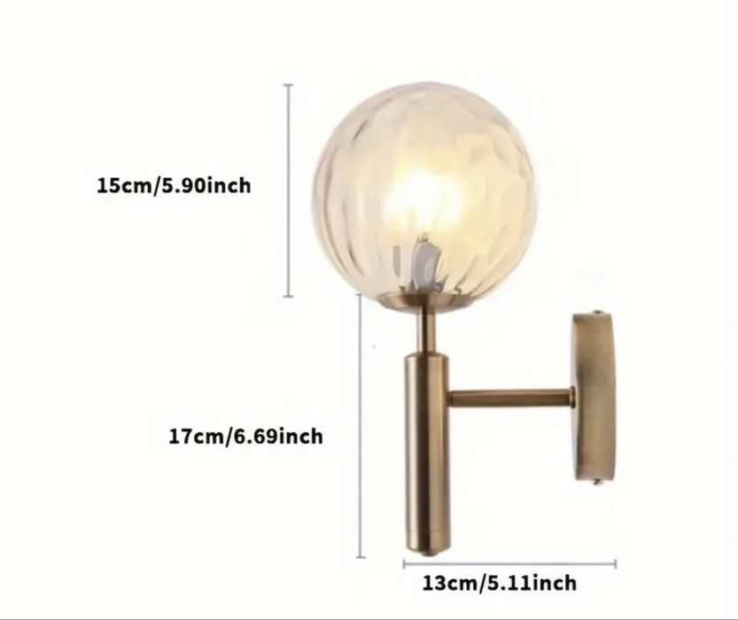 Лампа за стена златиста