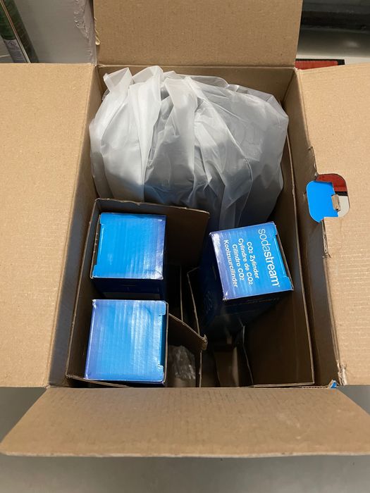 SodaStream Spirit Машина за сода с ТРИ БУТИЛКИ ГАЗ