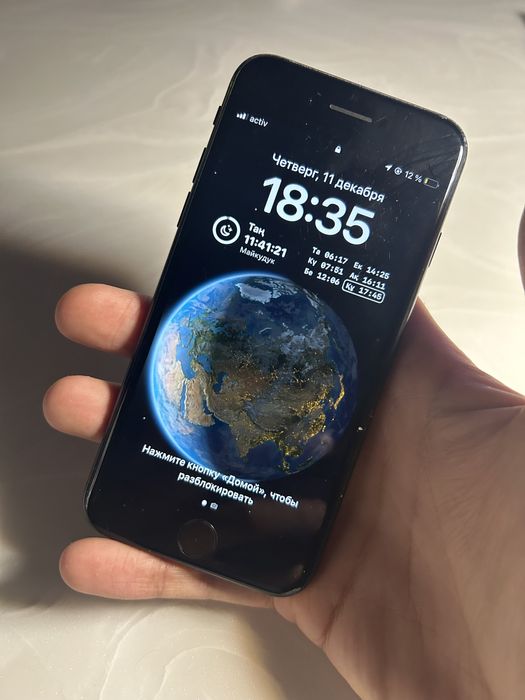 Продам айфон se 64gb