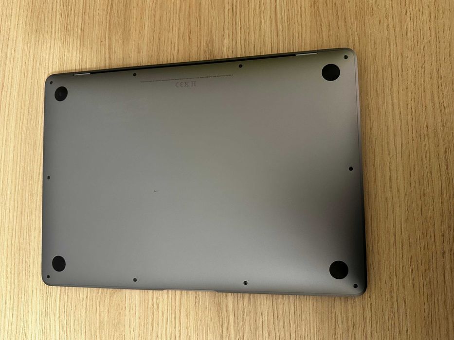 Лаптоп Apple MacBook Air M1 - Като нов - НАМАЛЕНО за Коледа