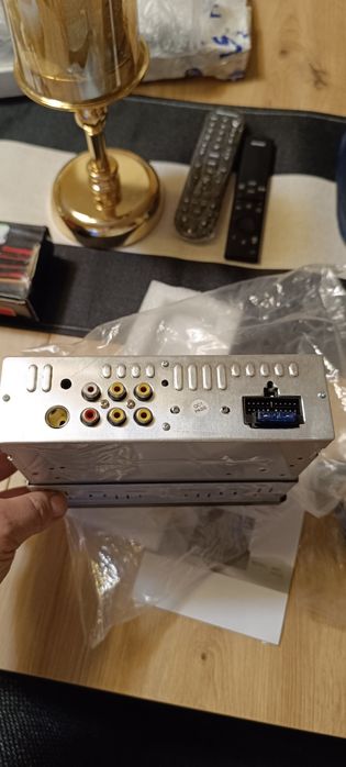 Мултимедия 1 дин за кола + задна камера над номера