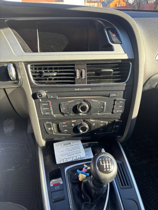 Vând Audi A4 B8 an2009