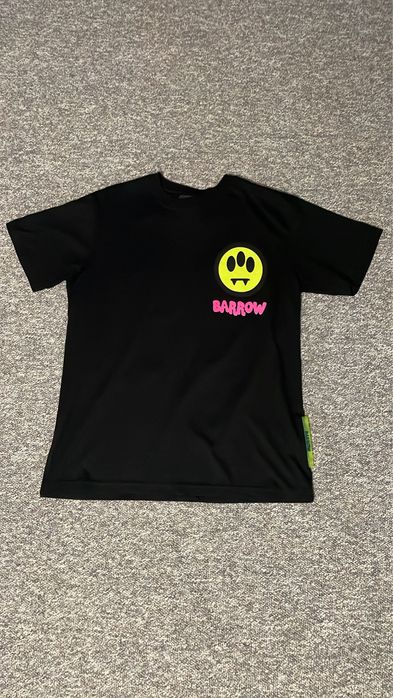 Vand tricou barrow ( nu raspund pe olx )