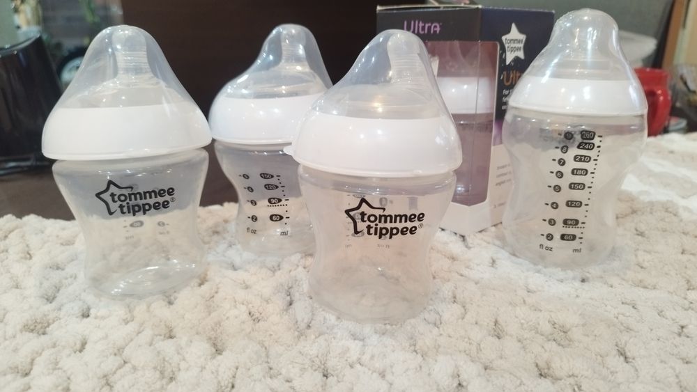 Шишета Tommee Tippee