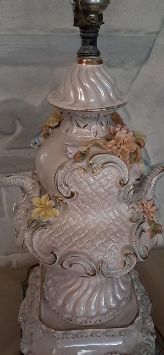 Настолна порцеланова лампа Capodimonte