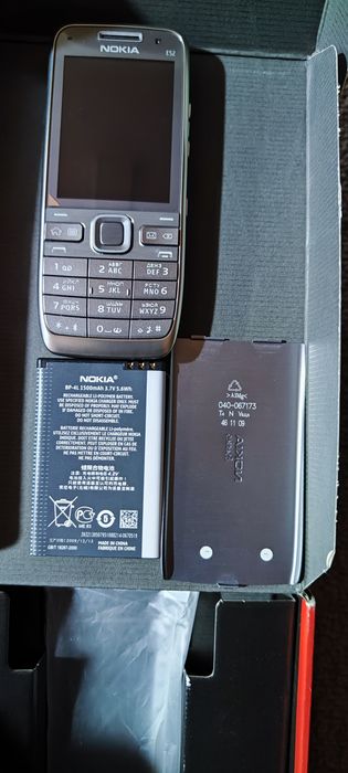 Nokia E52 (полный комплект)
