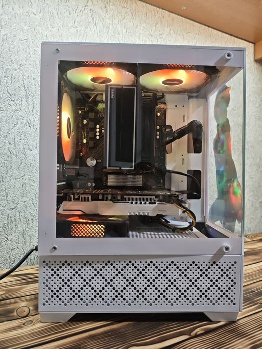 Продам компьютер в хорошем состоянии