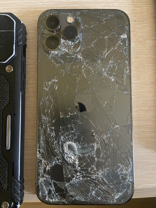 I phone 12 pro за части