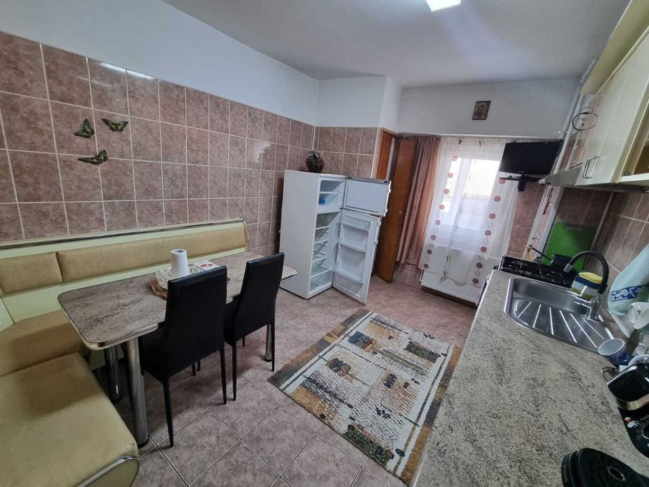 Apartament 2 camere spre inchiriere