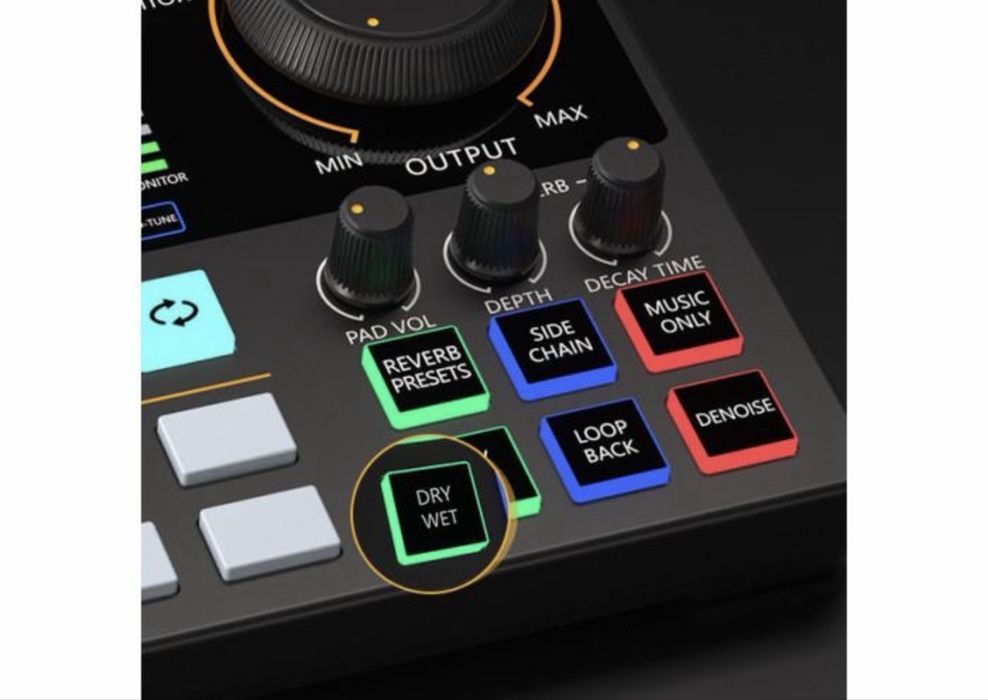 Maono AME2A — это звуковая карта + микшер + эффекты всё в одном.