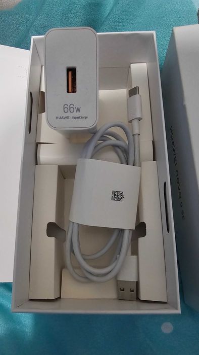 Huawei Nova 9 SE 128/8gb ram. Supercharge 66W.